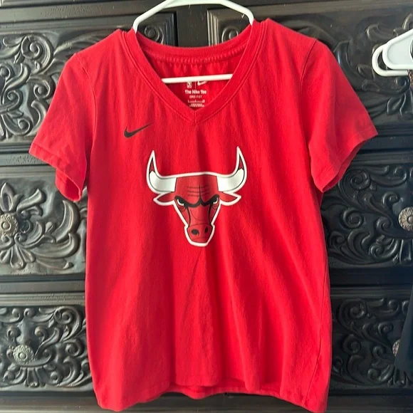 Chicago Bulls dry fit the dri fit Nike small - Picture 1 of 3